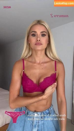 Pamela Reif photo #0294