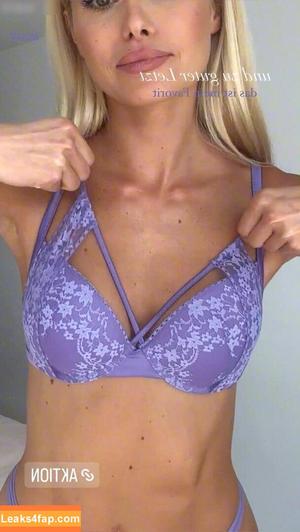 Pamela Reif photo #0301