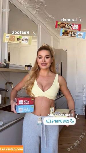 Pamela Reif photo #1133