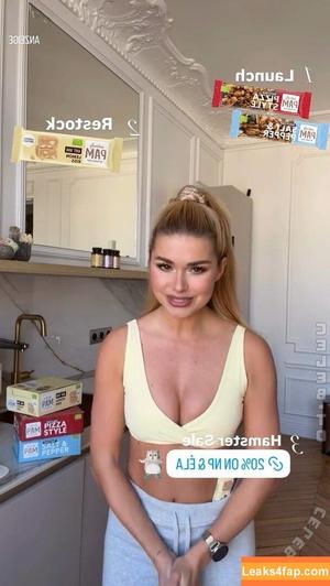 Pamela Reif photo #1136