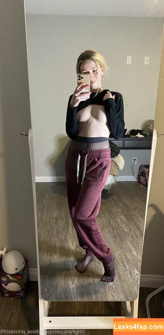 pantyhose_princess99 /  leaked photo photo #0148