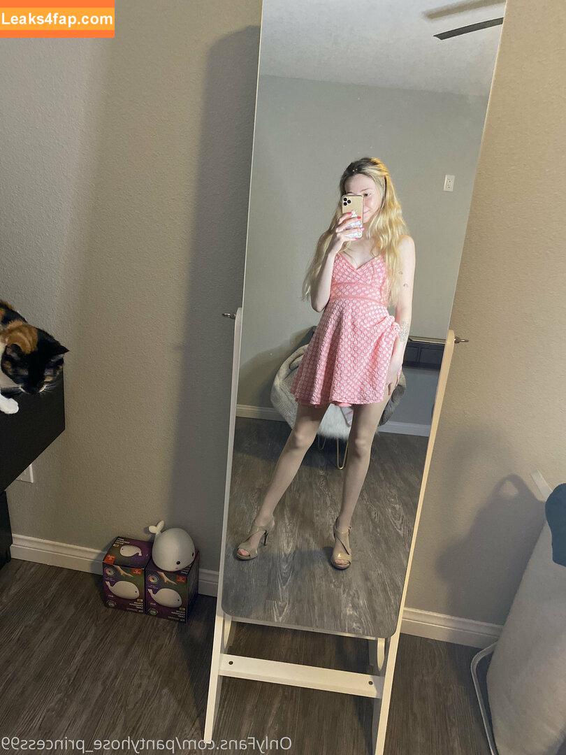 pantyhose_princess99 /  leaked photo photo #0159