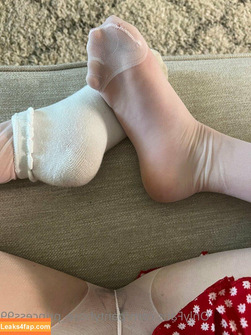 pantyhose_princess99 /  leaked photo photo #0333
