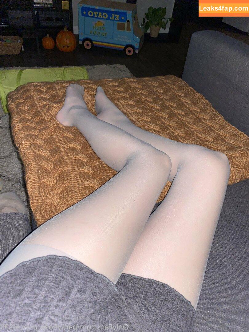 pantyhose_princess99 /  leaked photo photo #0381