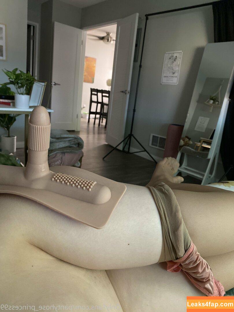 pantyhose_princess99 /  leaked photo photo #0392