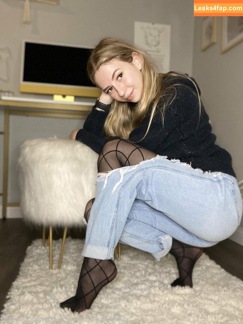 pantyhose_princess99 /  leaked photo photo #0425