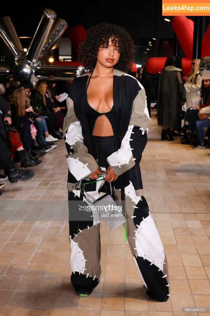 Paola Locatelli / Paola Lct / paolalct leaked photo photo #0031