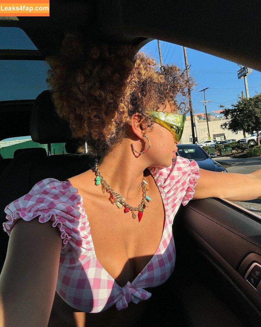 Paola Locatelli / Paola Lct / paolalct leaked photo photo #0110