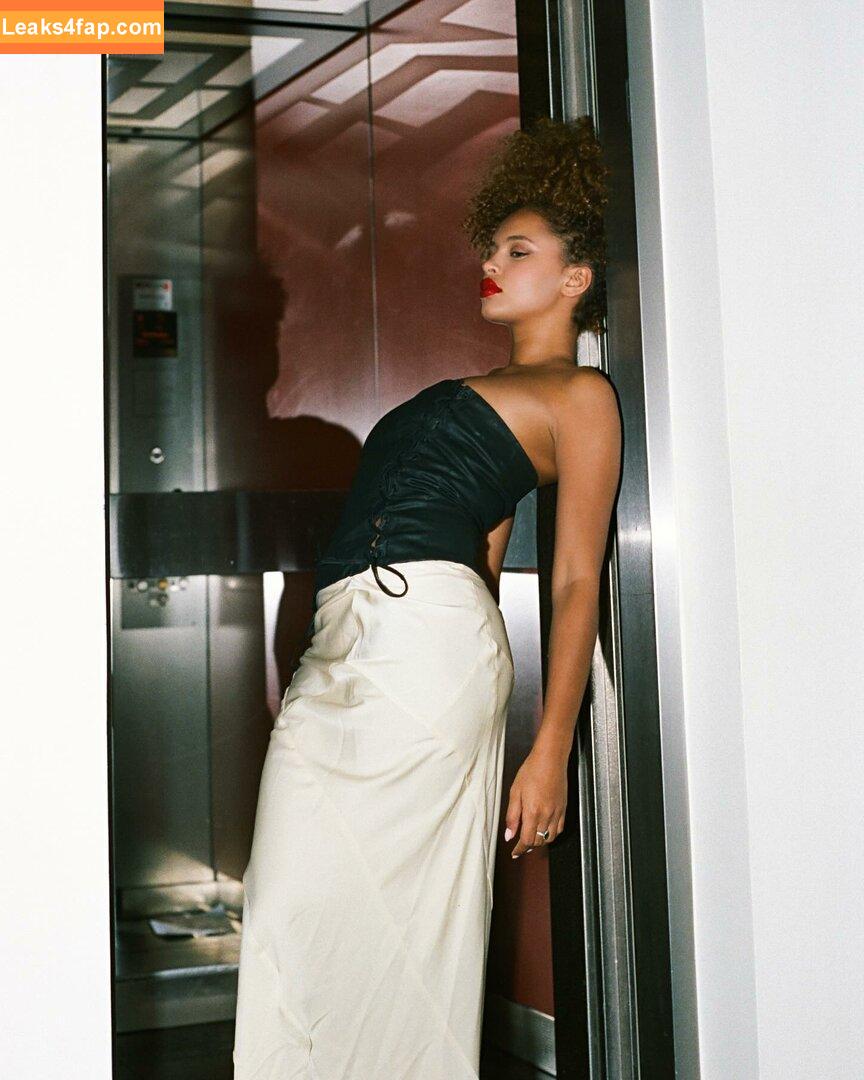 Paola Locatelli / Paola Lct / paolalct leaked photo photo #0299