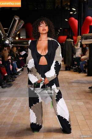 Paola Locatelli photo #0029