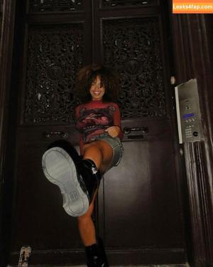 Paola Locatelli photo #0037