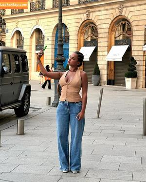 Paola Locatelli photo #0103