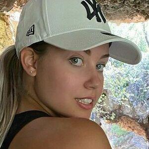 Paola Skye photo #0032