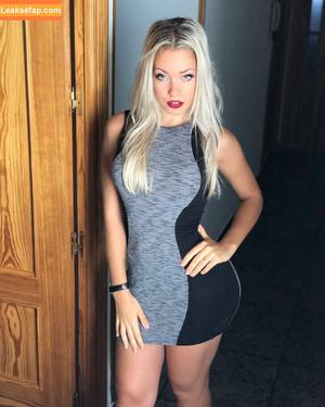 Paola Skye photo #0172