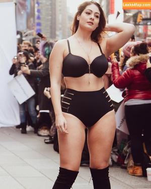 Paola Torrente photo #0105