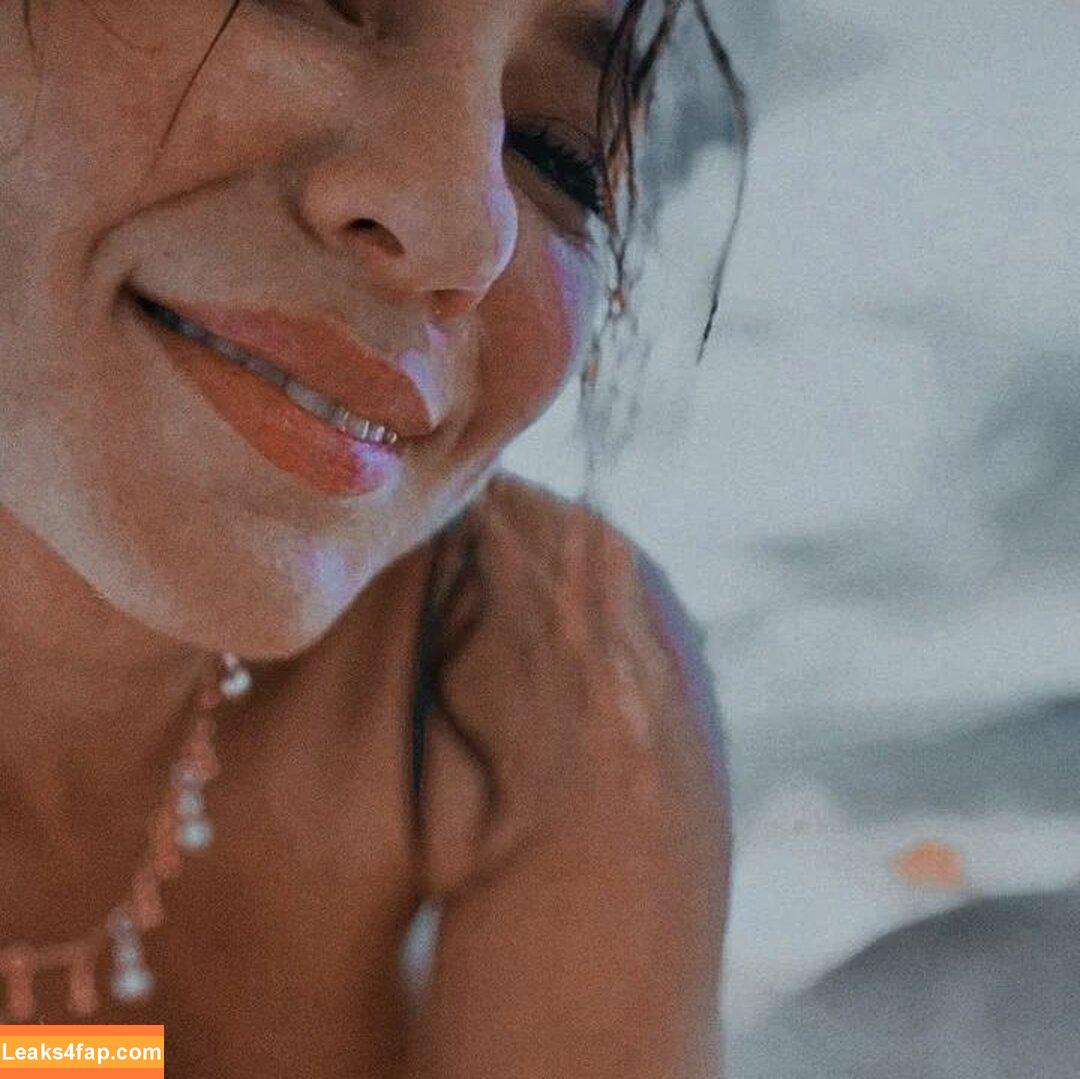 Paolla Oliveira / paollaoliveirareal / paulinhamissbumbum слитое фото фото #0386