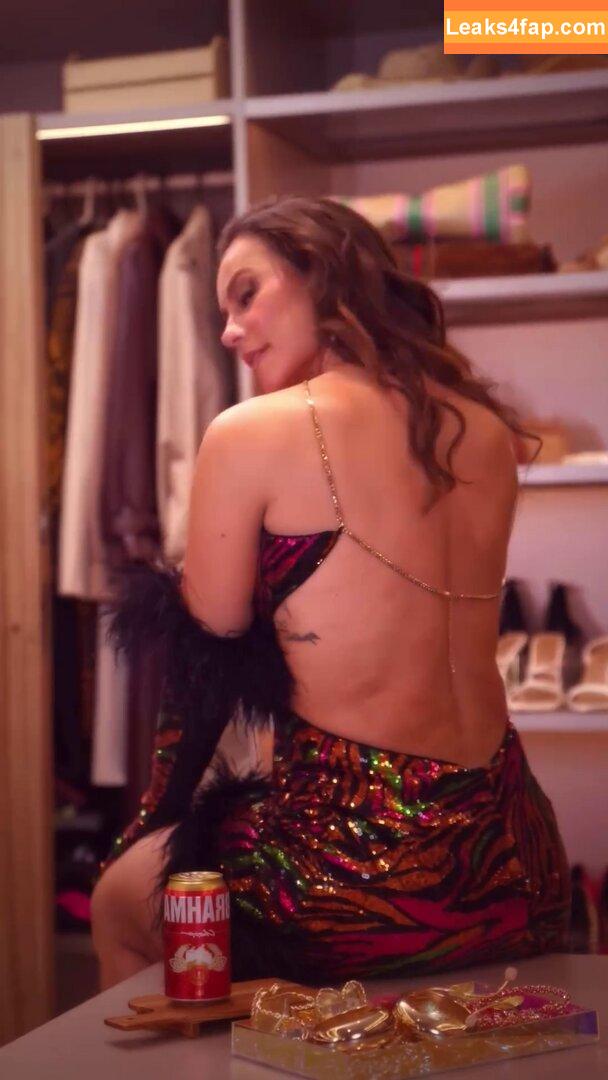 Paolla Oliveira / paollaoliveirareal / paulinhamissbumbum leaked photo photo #0421