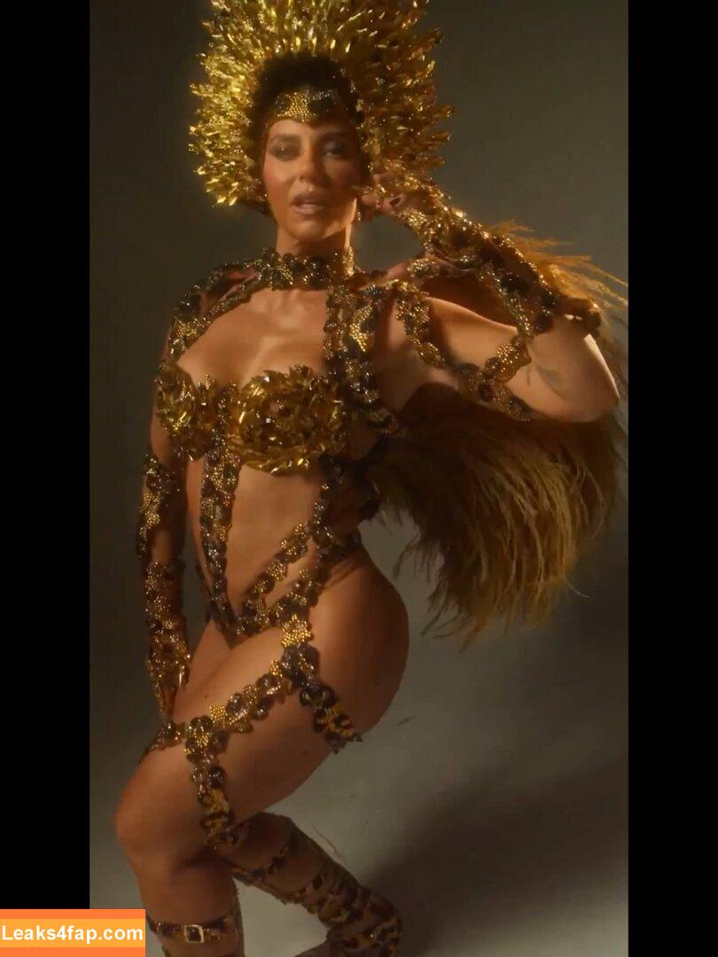 Paolla Oliveira / paollaoliveirareal / paulinhamissbumbum leaked photo photo #0454