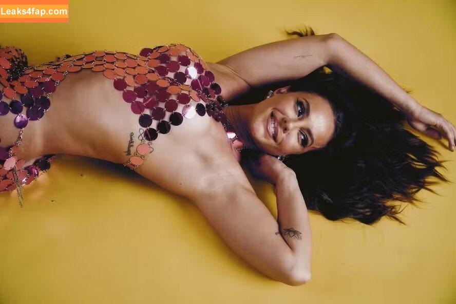 Paolla Oliveira / paollaoliveirareal / paulinhamissbumbum leaked photo photo #0462