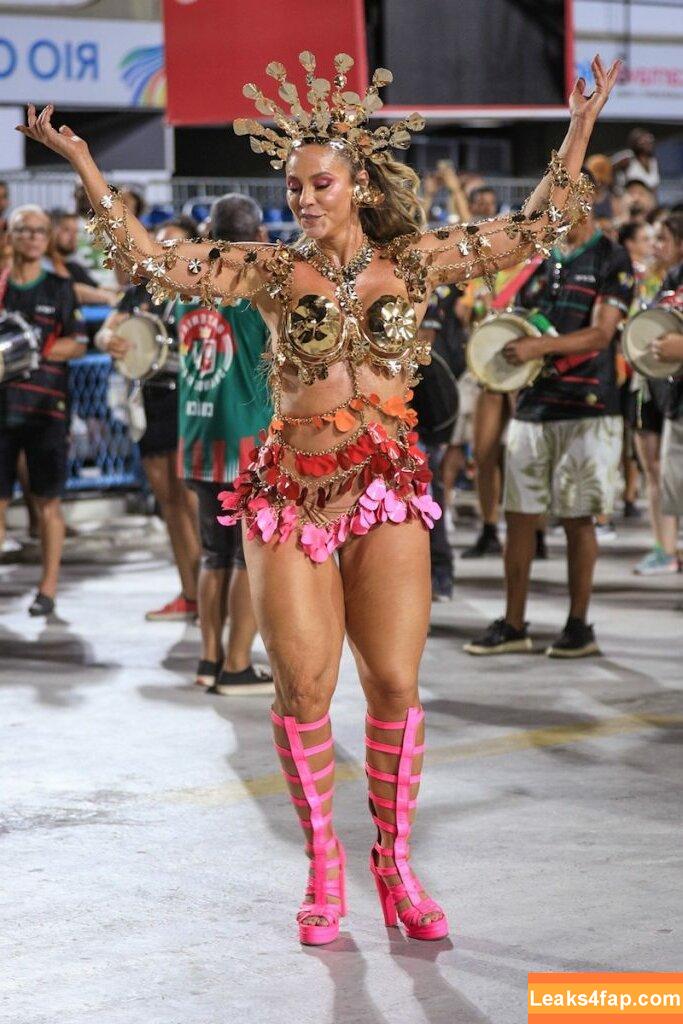 Paolla Oliveira / paollaoliveirareal / paulinhamissbumbum слитое фото фото #0892