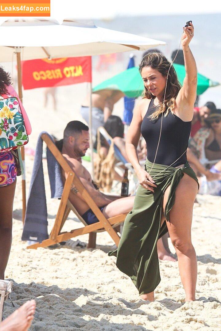 Paolla Oliveira / paollaoliveirareal / paulinhamissbumbum leaked photo photo #1082