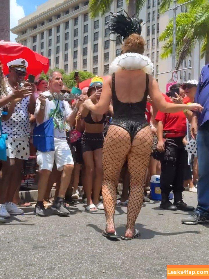 Paolla Oliveira / paollaoliveirareal / paulinhamissbumbum leaked photo photo #1149