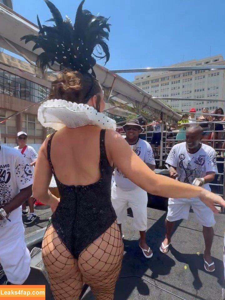 Paolla Oliveira / paollaoliveirareal / paulinhamissbumbum leaked photo photo #1152