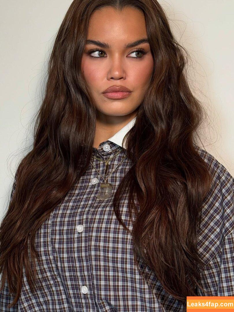 Paris Berelc / https: / parisberelc / theparisberelc leaked photo photo #0345