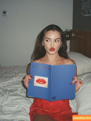 Paris Berelc photo #0319