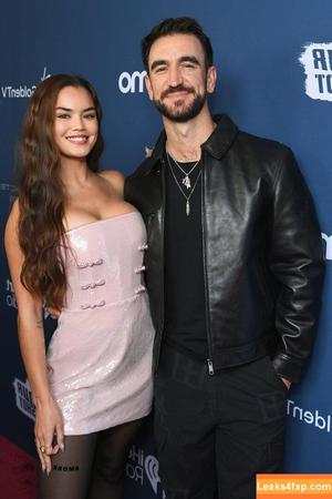 Paris Berelc photo #0360