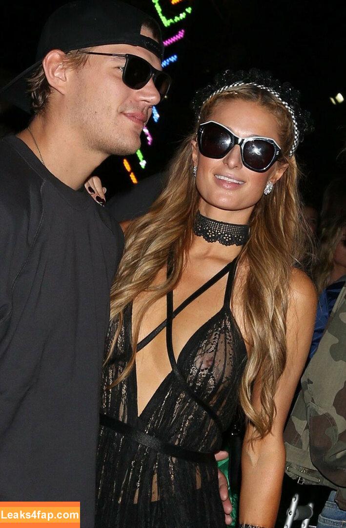 Paris Hilton / https: / parishilton leaked photo photo #0015
