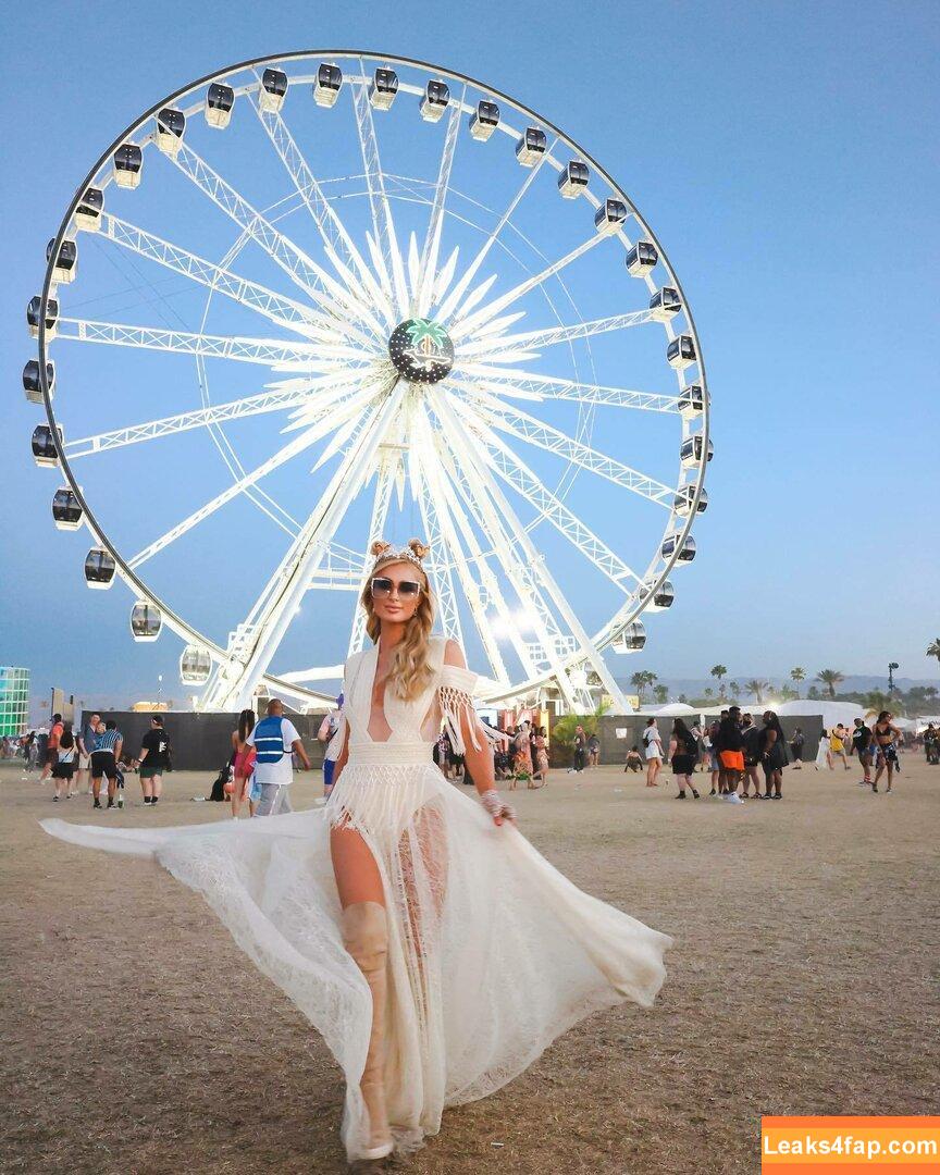 Paris Hilton / https: / parishilton leaked photo photo #0128
