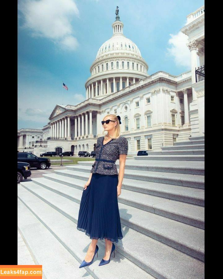 Paris Hilton / https: / parishilton leaked photo photo #0181