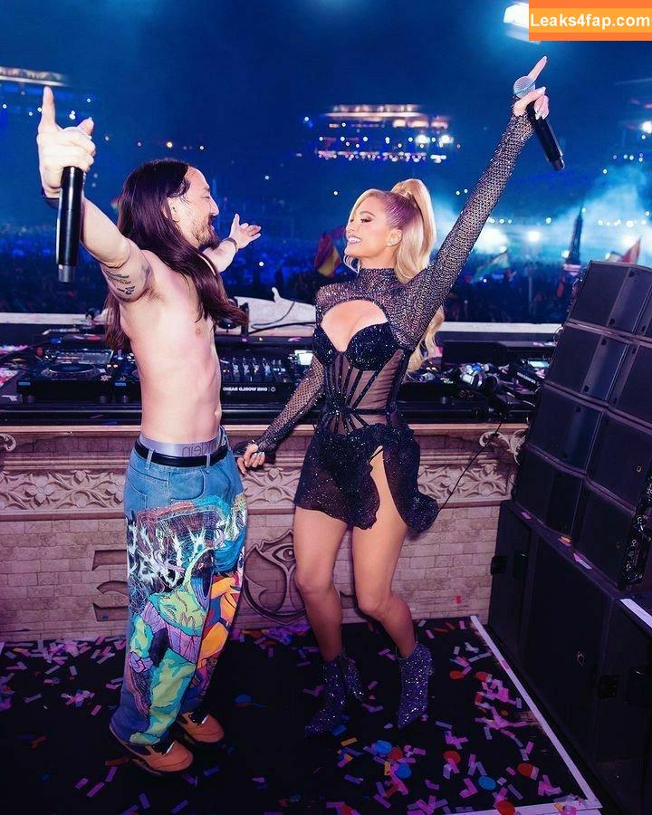 Paris Hilton / https: / parishilton слитое фото фото #0229