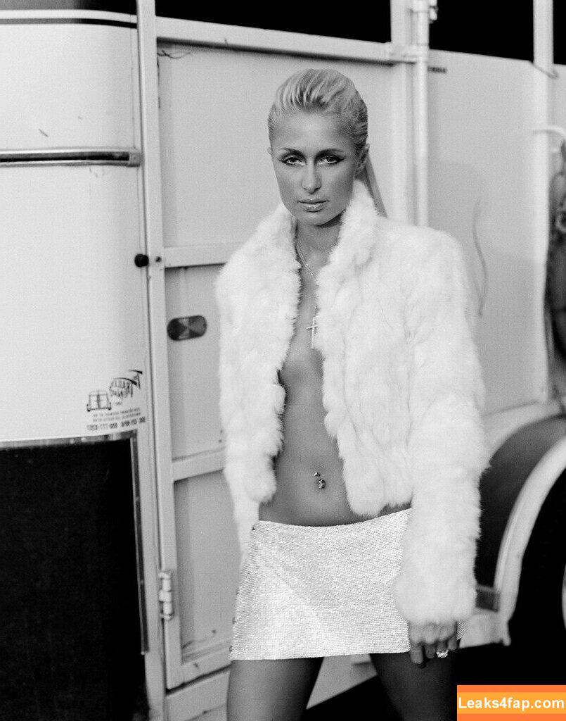 Paris Hilton / https: / parishilton leaked photo photo #0354