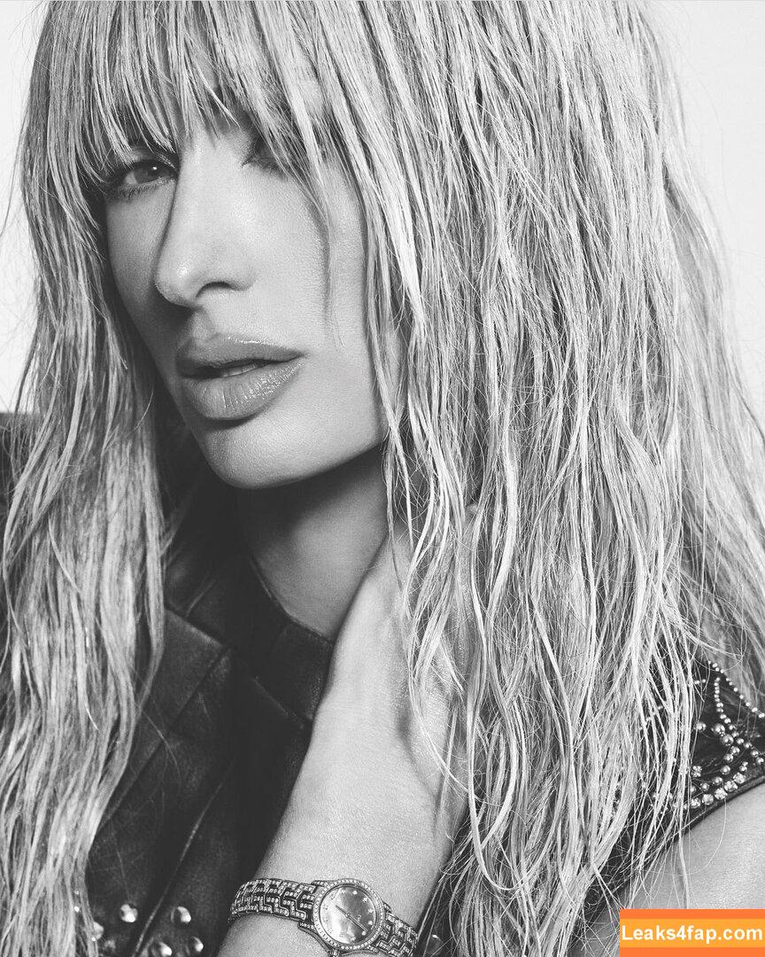 Paris Hilton / https: / parishilton leaked photo photo #0425