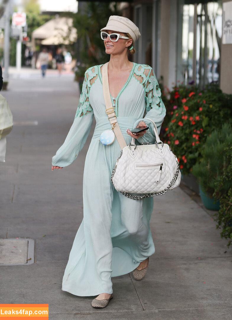 Paris Hilton / https: / parishilton leaked photo photo #0563