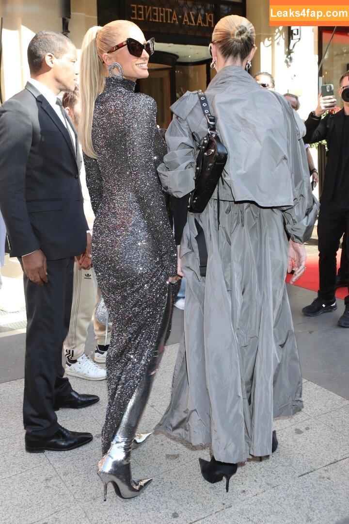 Paris Hilton / https: / parishilton leaked photo photo #0584