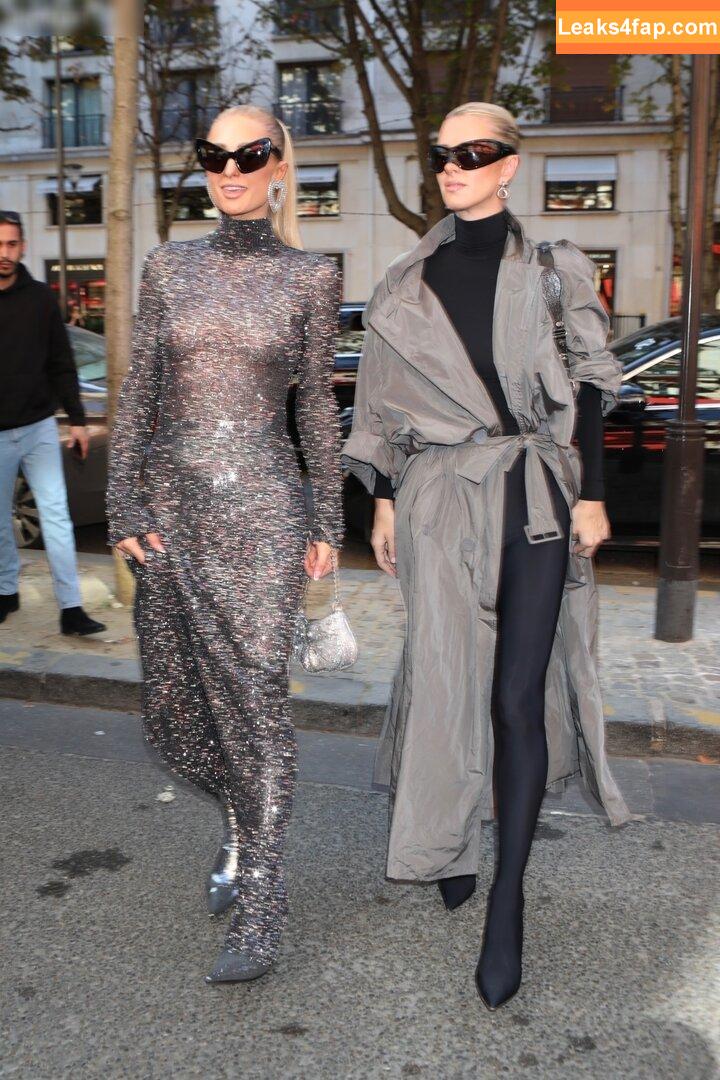 Paris Hilton / https: / parishilton leaked photo photo #0586