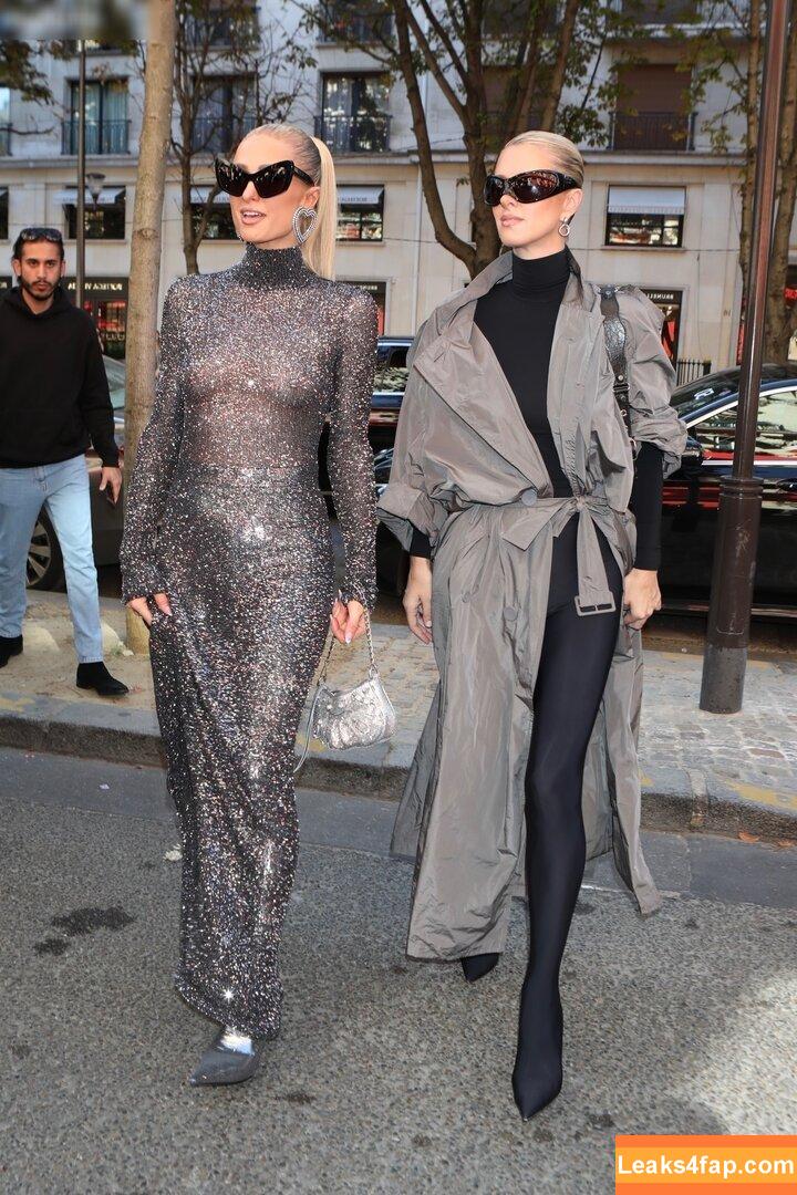 Paris Hilton / https: / parishilton leaked photo photo #0592