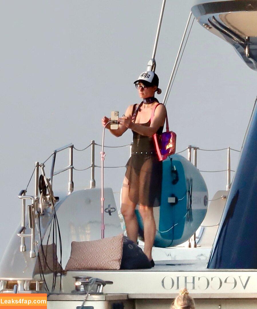 Paris Hilton / parishilton leaked photo photo #0961