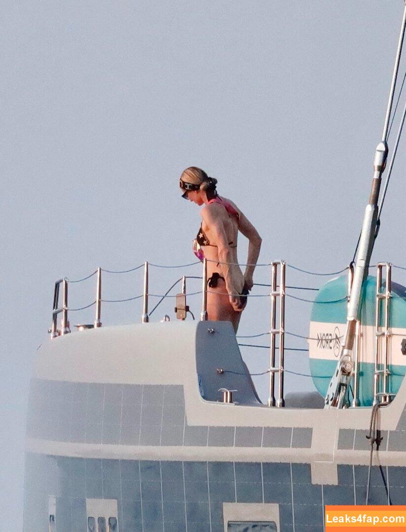 Paris Hilton / parishilton слитое фото фото #0963