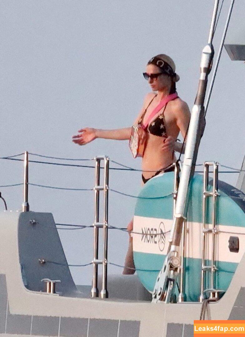 Paris Hilton / parishilton слитое фото фото #0964