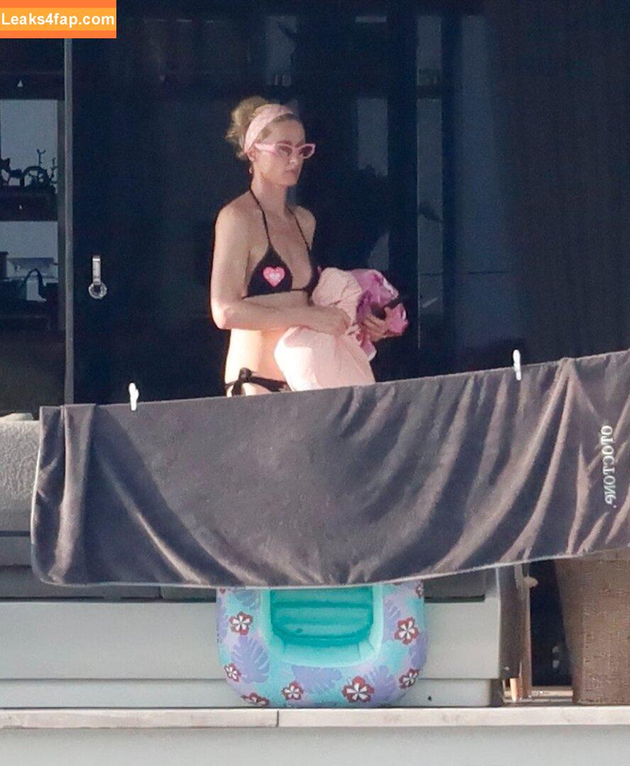 Paris Hilton / parishilton leaked photo photo #0965