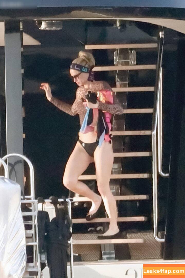 Paris Hilton / parishilton слитое фото фото #0979