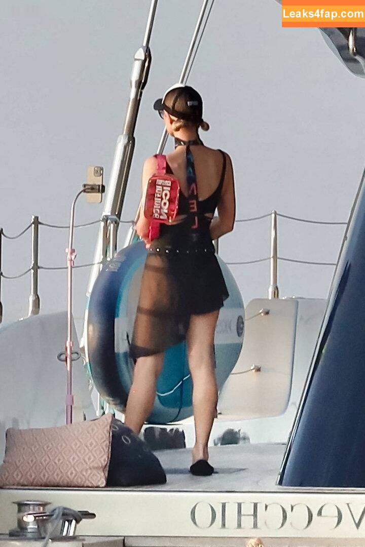 Paris Hilton / parishilton слитое фото фото #0980