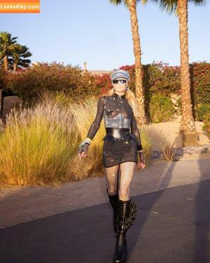 Paris Hilton photo #0124
