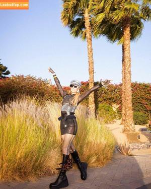 Paris Hilton photo #0125