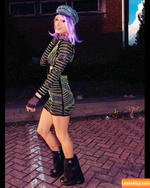 Paris Hilton photo #0222