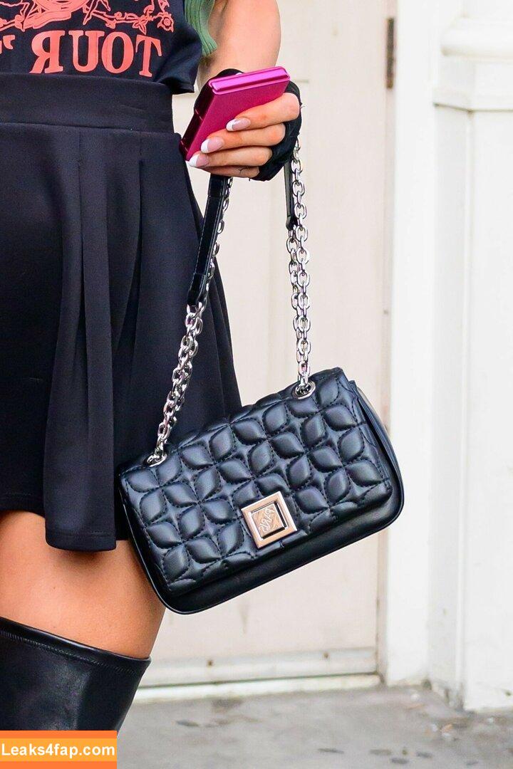 Paris Hilton / parishilton leaked photo photo #1135